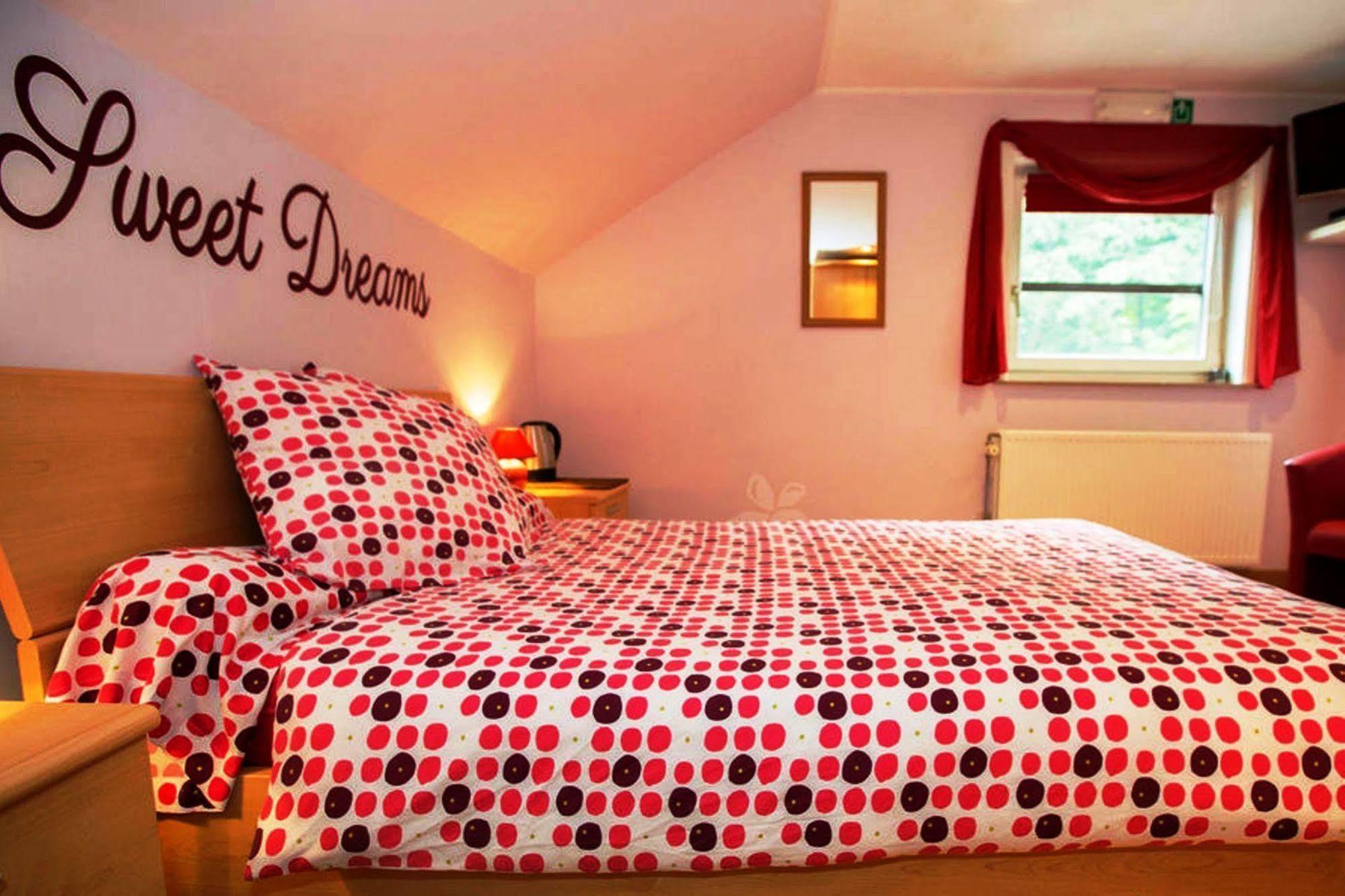 טורהוט B&B Woodside מראה חיצוני תמונה